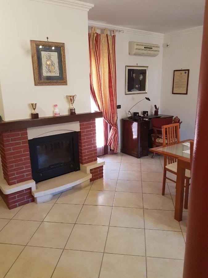 B&B Malibu Ardea Ngoại thất bức ảnh